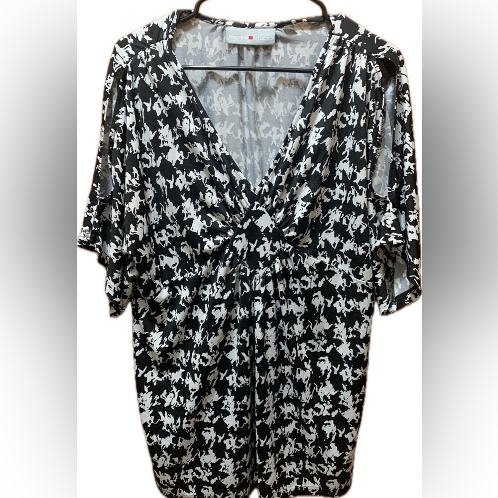 Black and white blouse